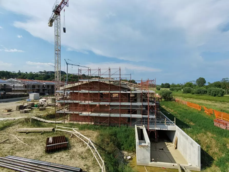 Immagine 21 di Appartamento in vendita  in Via Costalunga a Padenghe Sul Garda