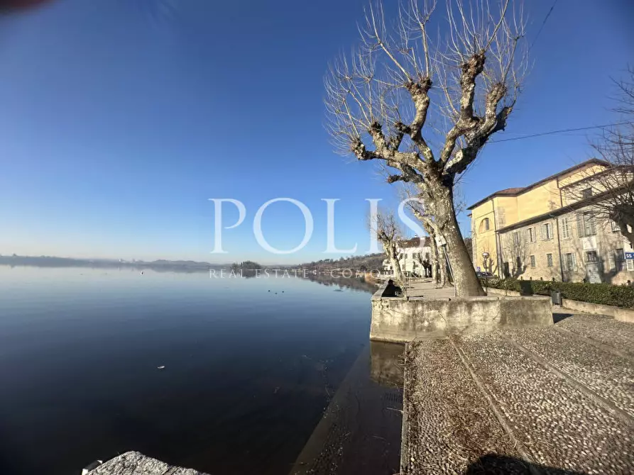 Immagine 12 di Appartamento in vendita  in VIA GARIBALDI 2 a Pusiano