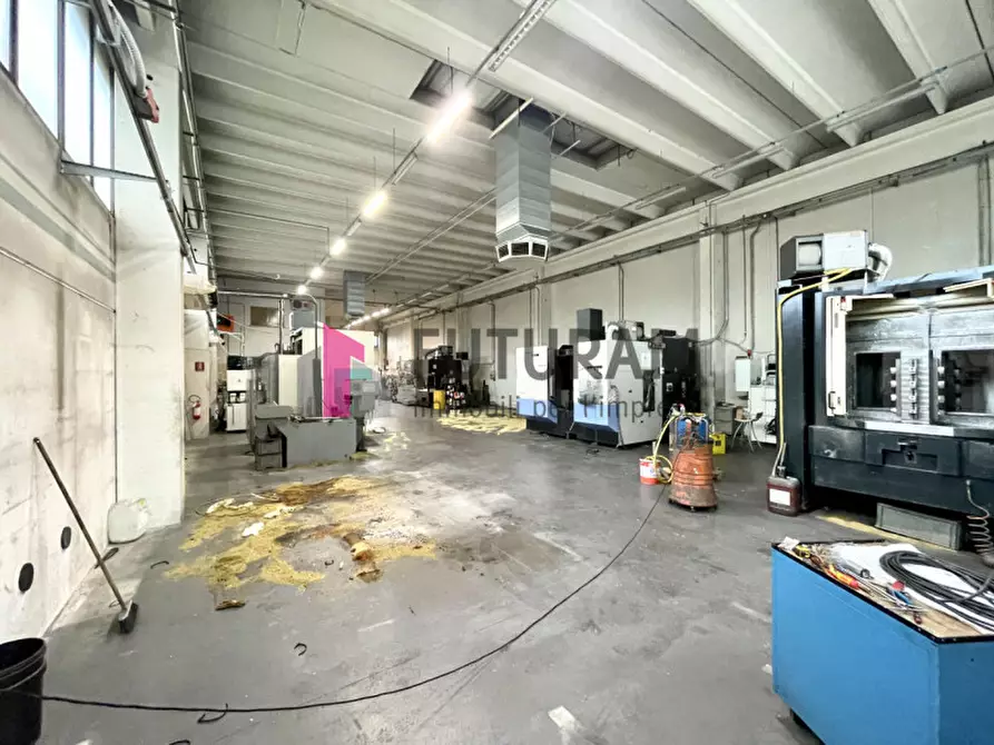 Immagine 12 di Capannone industriale in affitto  in VIA ROMA 1 a Fosso'