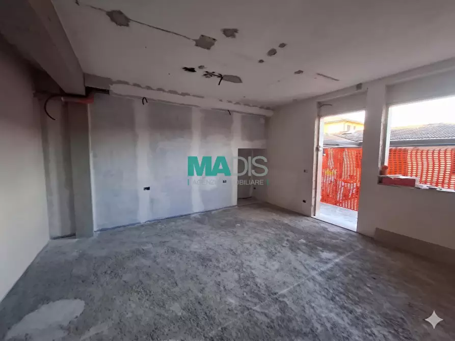 Immagine 6 di Appartamento in vendita  in via senio a Prato