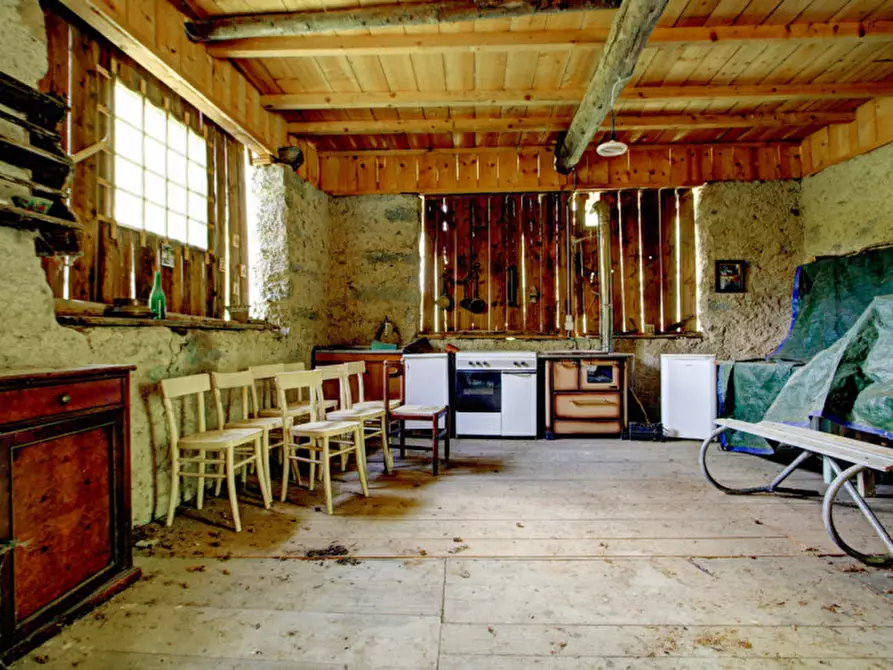 Immagine 8 di Rustico / casale in vendita  in località Brio a Bocenago