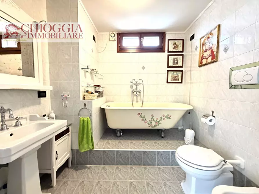 Immagine 13 di Casa indipendente in vendita  in via amaranto a Chioggia