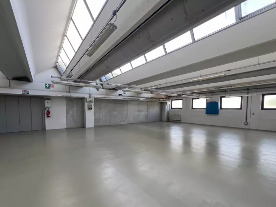 Immagine 4 di Capannone industriale in vendita  a Cittadella