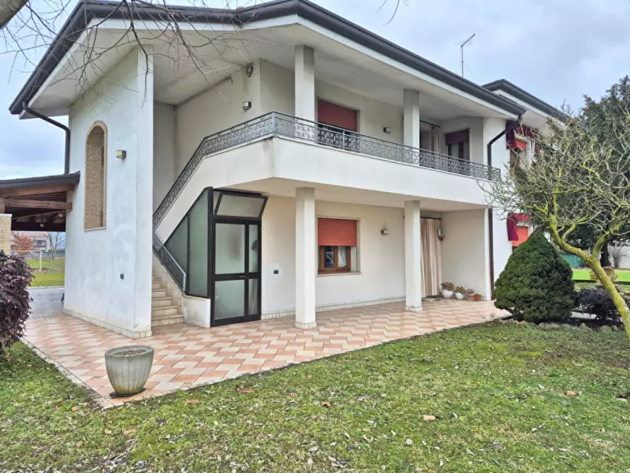 Immagine 22 di Casa bifamiliare in vendita  in Via tre case 1 a Fontaniva