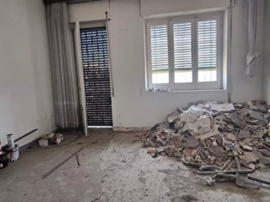 Immagine 4 di Appartamento in vendita  in VIA E.PERITO a Eboli