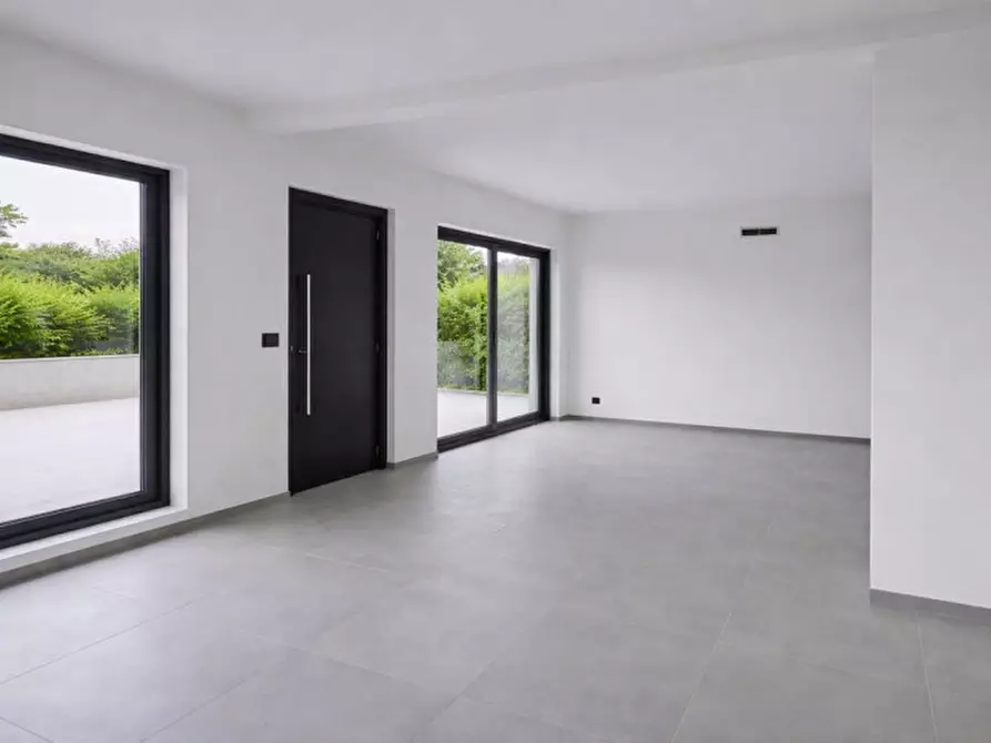Immagine 3 di Villa in vendita  in Via Luigi Capuana a Siracusa