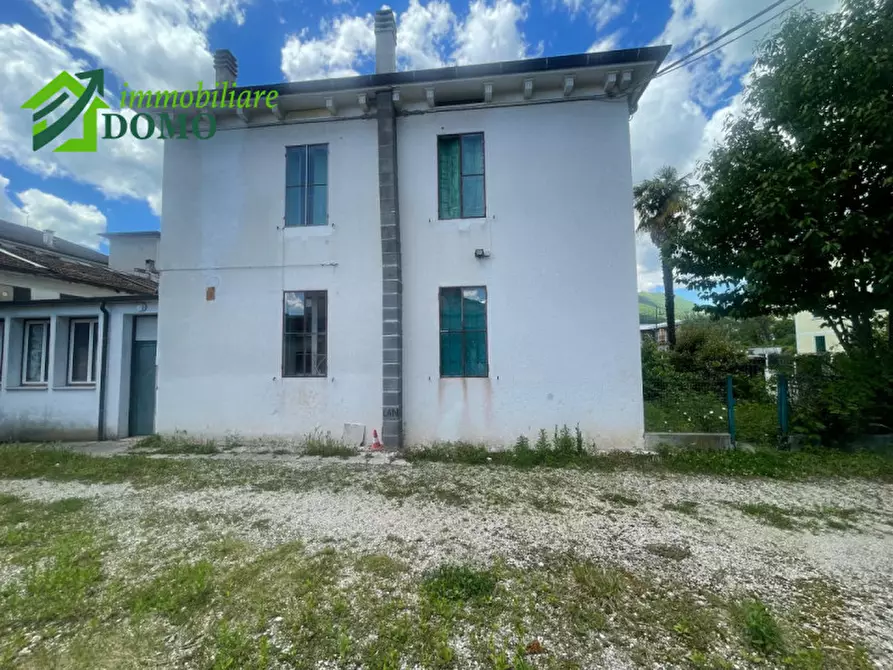 Immagine 11 di Casa indipendente in vendita  in Via Dante 11 a Schio