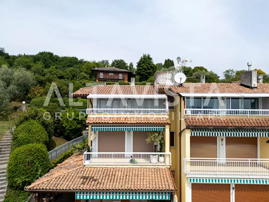 Immagine 2 di Appartamento in vendita  in Via Ludovico Ariosto a Manerba Del Garda