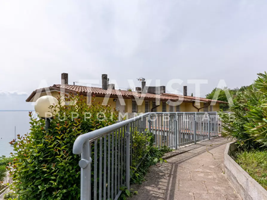 Immagine 41 di Appartamento in vendita  in Via Ludovico Ariosto a Manerba Del Garda