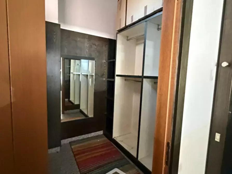 Immagine 25 di Negozio in affitto  in via lupiae,44/b a Lecce