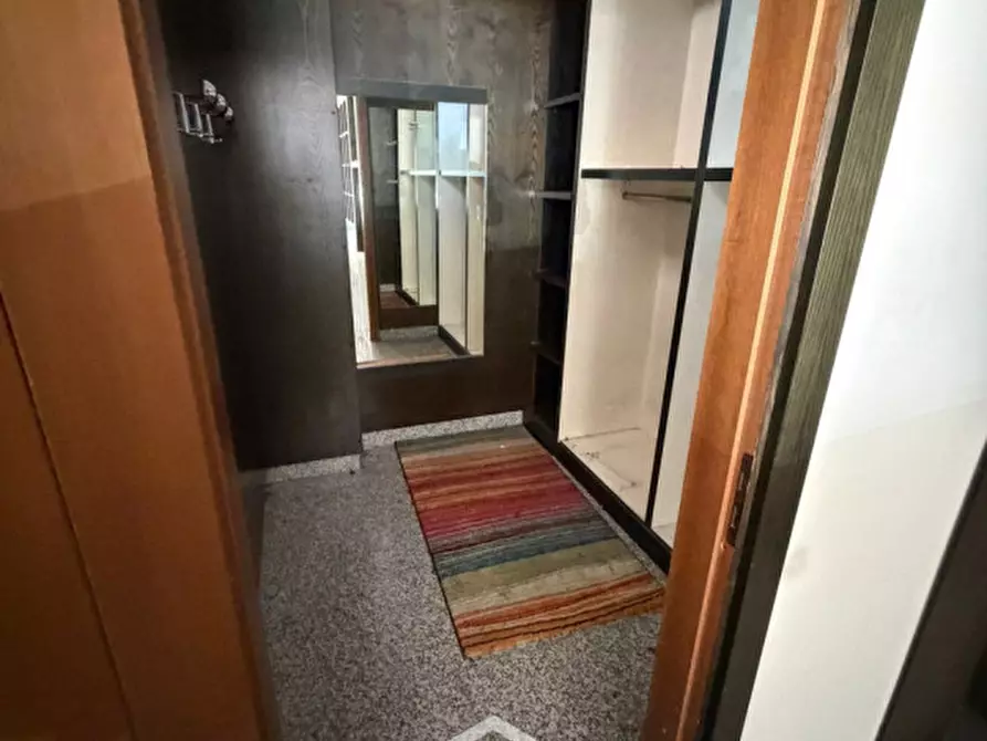 Immagine 26 di Negozio in affitto  in via lupiae,44/b a Lecce