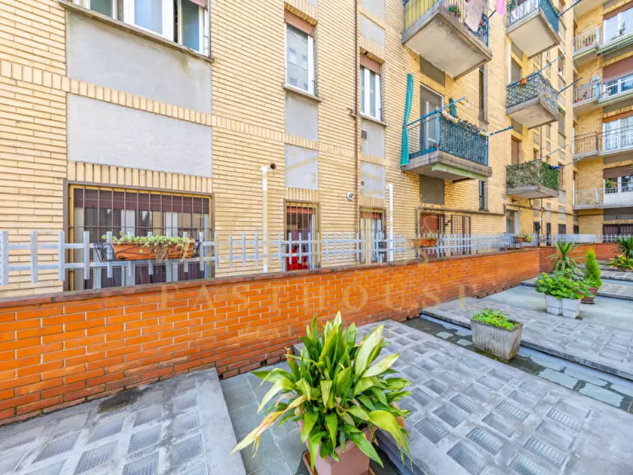 Immagine 30 di Appartamento in vendita  in Via privata Flumendosa a Milano
