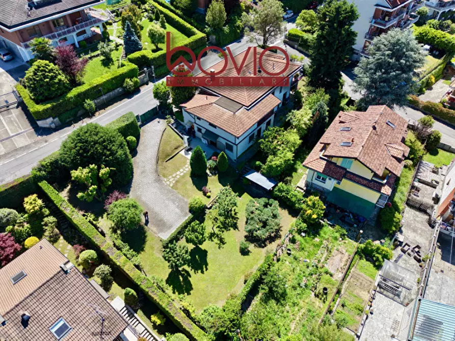 Immagine 3 di Villa in vendita  in Via Renzo Pezzani 31 a Castiglione Torinese