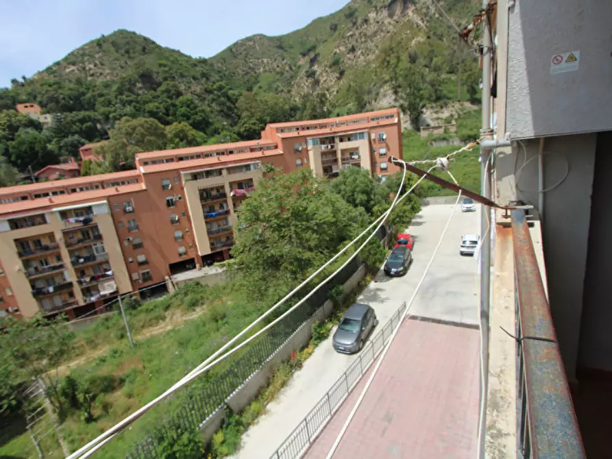 Immagine 8 di Appartamento in vendita  in Via Umberto Terracini a Messina