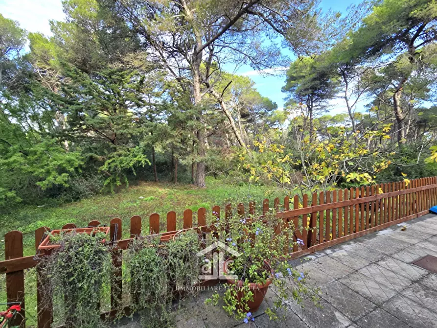 Immagine 3 di Villa in vendita  in Strada Provinciale S. Cataldo, 73029 Vernole LE a Lecce