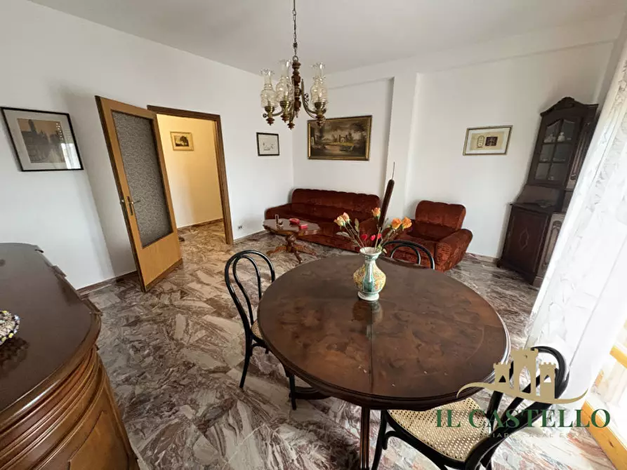 Immagine 2 di Appartamento in vendita  a Cortona