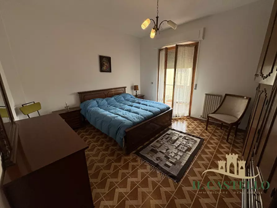 Immagine 18 di Appartamento in vendita  a Cortona