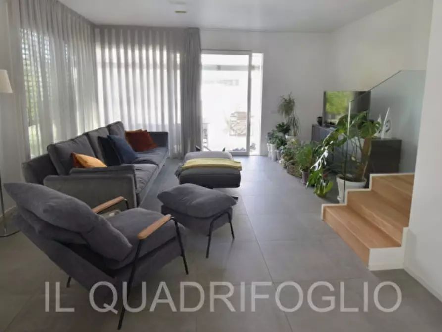 Immagine 3 di Villa in vendita  a Cesena
