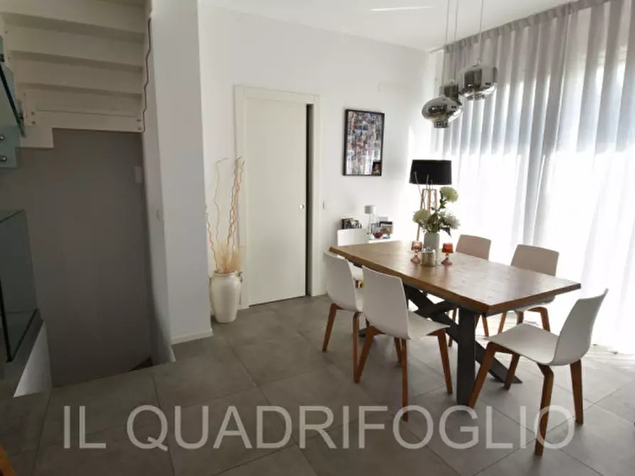 Immagine 5 di Villa in vendita  a Cesena