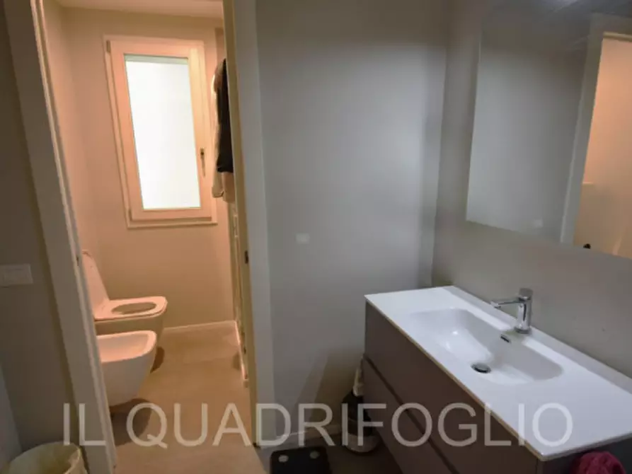 Immagine 20 di Villa in vendita  a Cesena