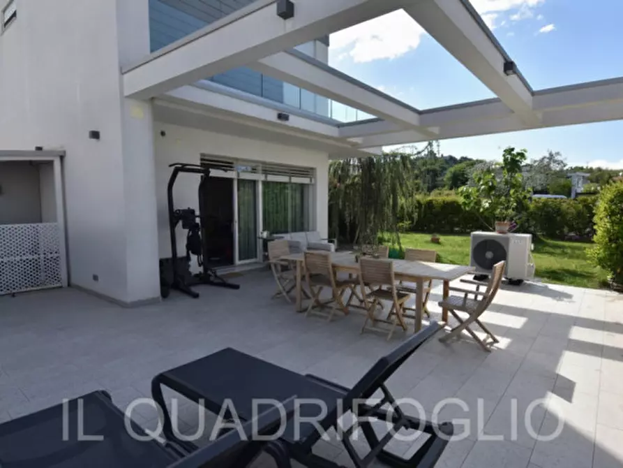 Immagine 22 di Villa in vendita  a Cesena