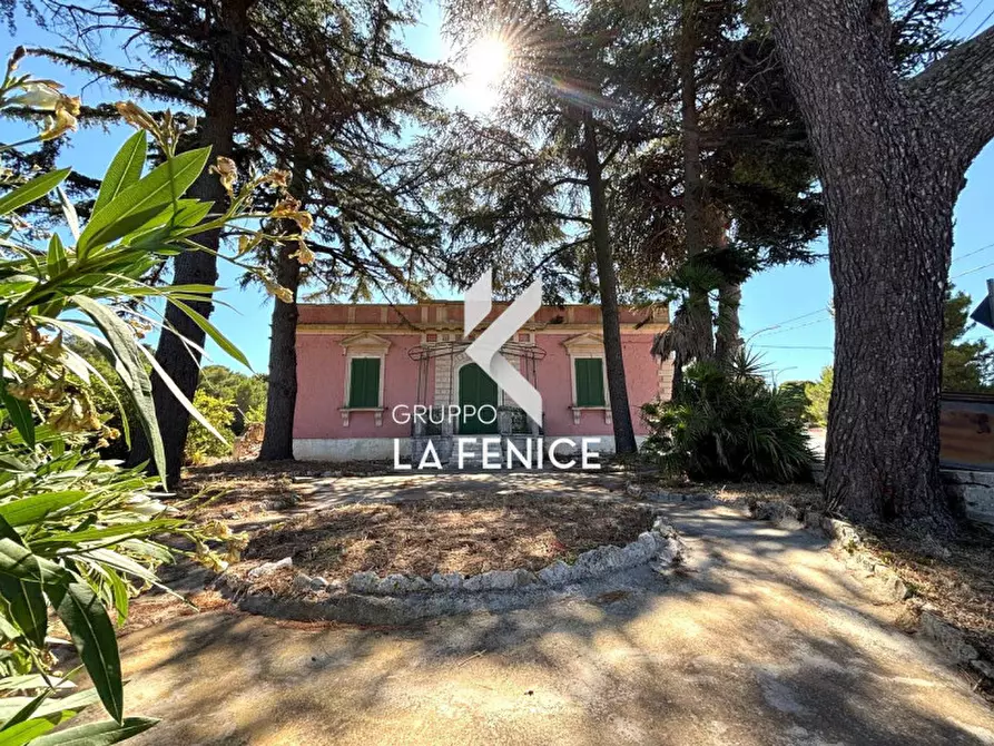 Immagine 3 di Villa in vendita  in contrada Laureto a Fasano