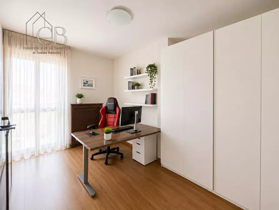 Immagine 11 di Appartamento in vendita  a Padova