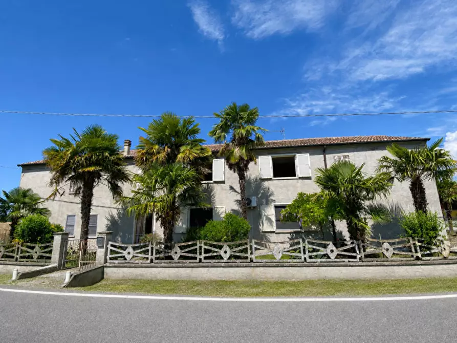 Immagine 1 di Casa indipendente in vendita  in Via Sfondrabo' a Migliaro