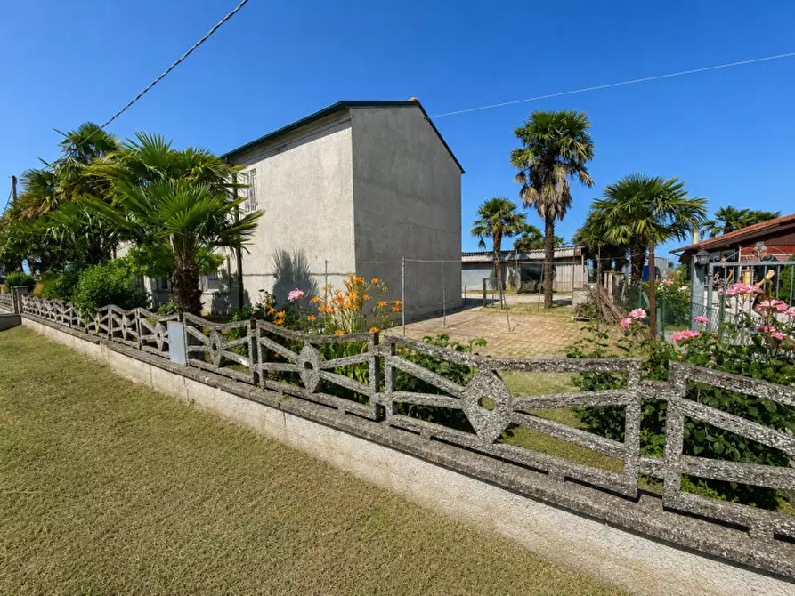 Immagine 65 di Casa indipendente in vendita  in Via Sfondrabo' a Migliaro