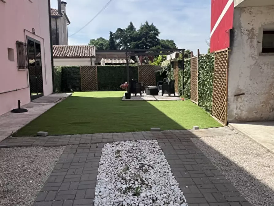 Immagine 32 di Casa indipendente in vendita  in via roma a Nervesa Della Battaglia
