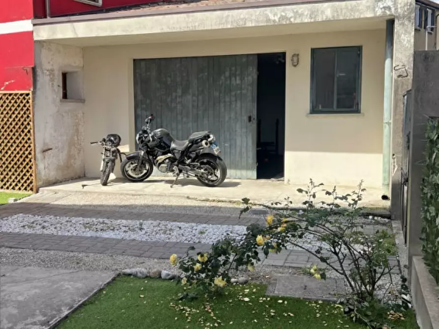 Immagine 35 di Casa indipendente in vendita  in via roma a Nervesa Della Battaglia