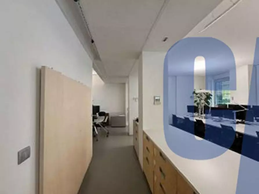 Immagine 4 di Ufficio in affitto  in VIA DURINI a Milano