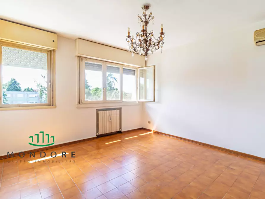 Immagine 5 di Appartamento in vendita  in Via Enrico De Nicola a Bologna