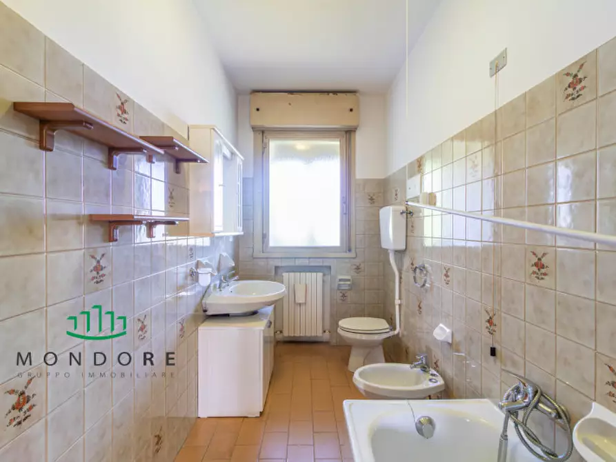 Immagine 31 di Appartamento in vendita  in Via Enrico De Nicola a Bologna