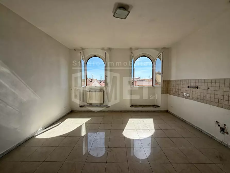 Immagine 2 di Appartamento in vendita  in Via Mentana a Livorno