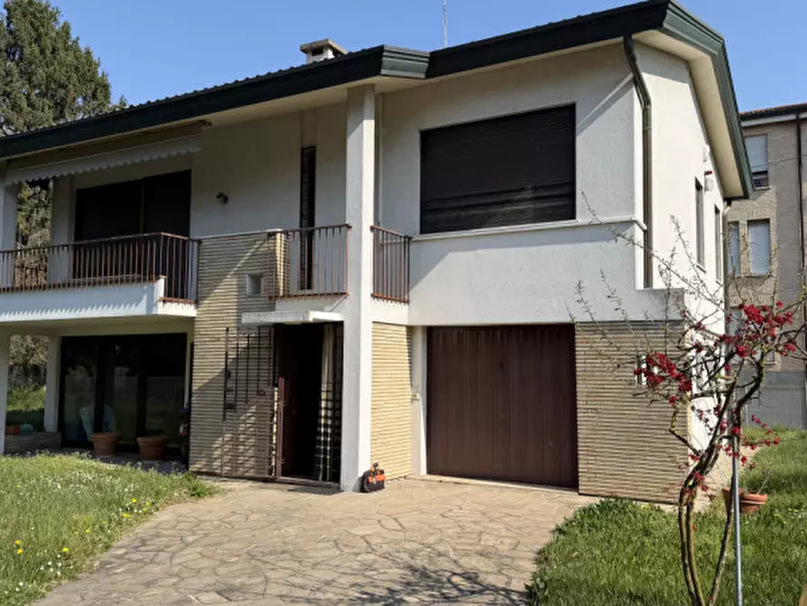 Immagine 1 di Villa in vendita  in Noventa Padovana Via Podestarile, 28 a Padova