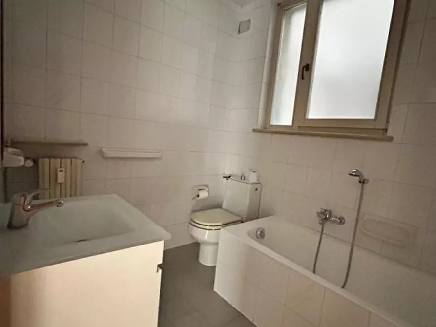 Immagine 10 di Appartamento in vendita  in Lungadige Catena a Verona