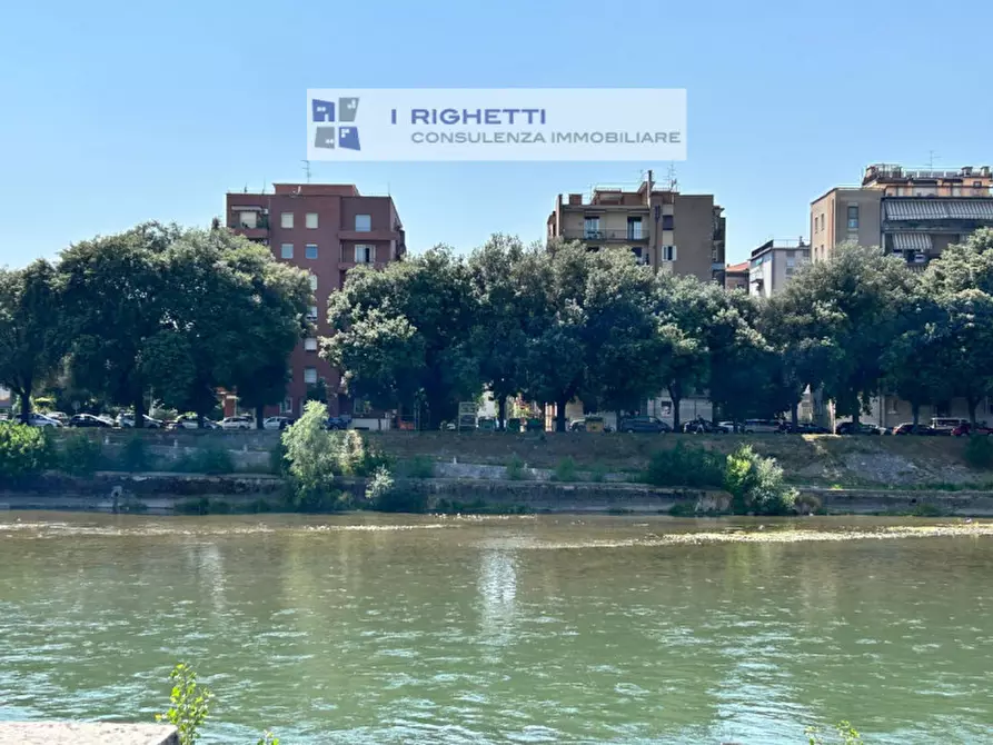 Immagine 22 di Appartamento in vendita  in Lungadige Catena a Verona