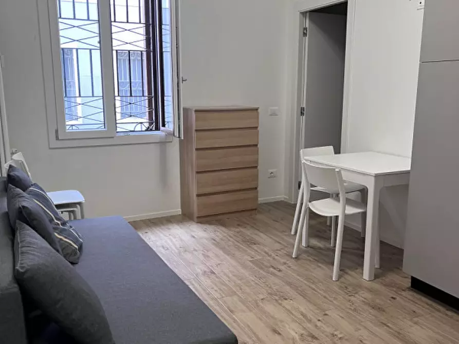 Immagine 3 di Appartamento in vendita  in Via Beato Pellegrino a Padova