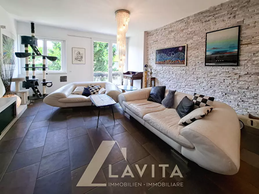 Immagine 2 di Appartamento in vendita  in Via Castel Weinegg - Weineggstraße a Bolzano