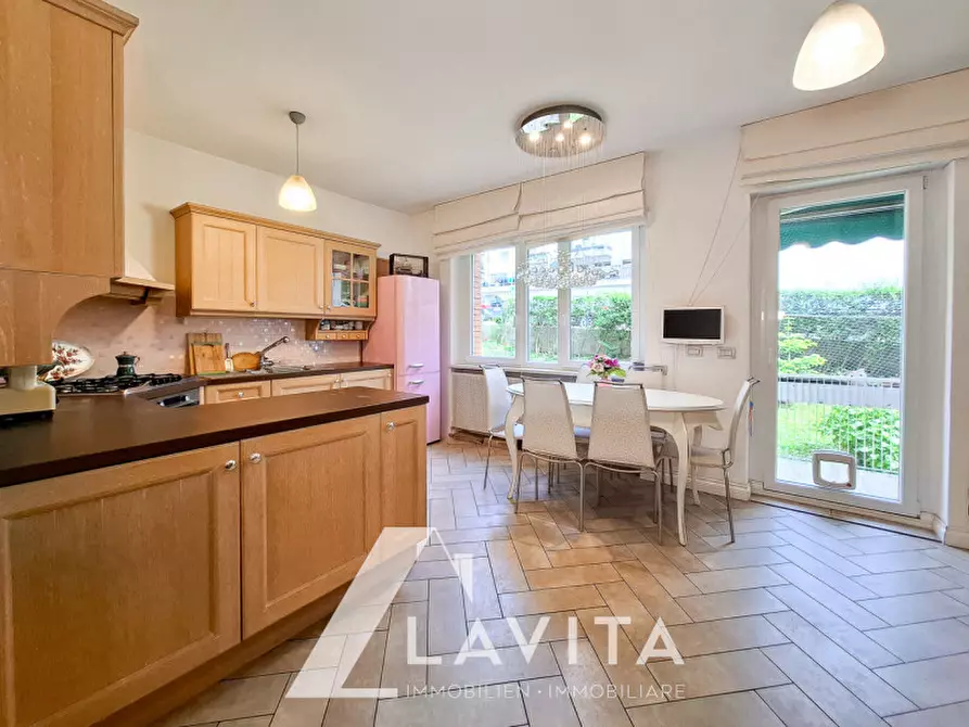 Immagine 9 di Appartamento in vendita  in Via Castel Weinegg - Weineggstraße a Bolzano