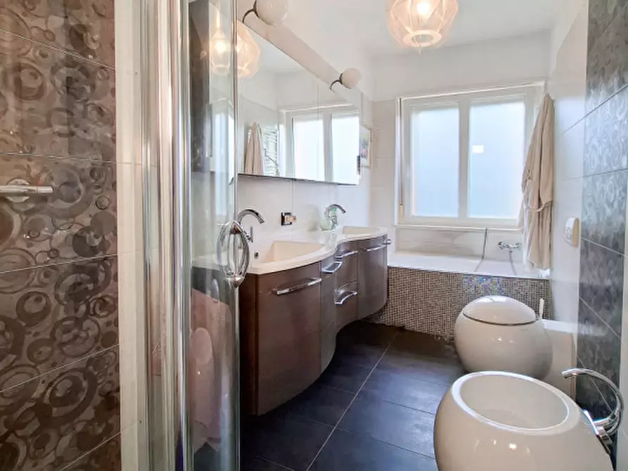 Immagine 23 di Appartamento in vendita  in Via Castel Weinegg - Weineggstraße a Bolzano