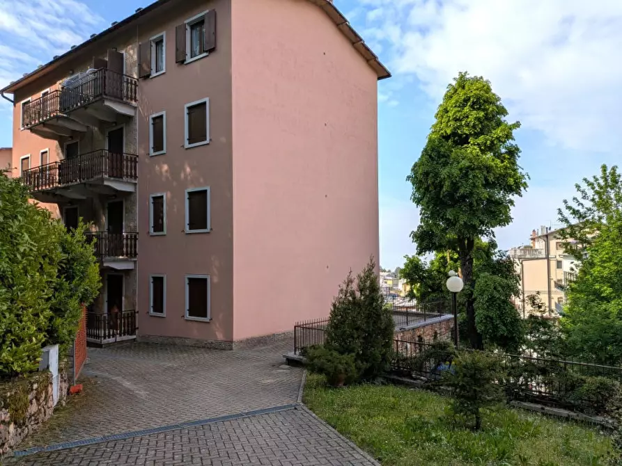 Immagine 1 di Appartamento in vendita  in via Sbrica, 4a a Bosco Chiesanuova