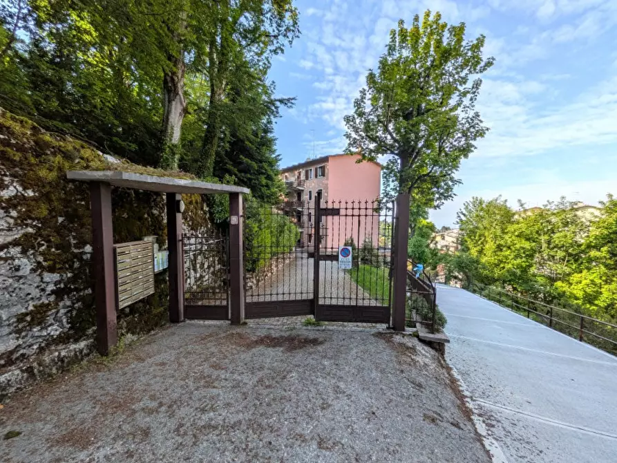 Immagine 21 di Appartamento in vendita  in via Sbrica, 4a a Bosco Chiesanuova