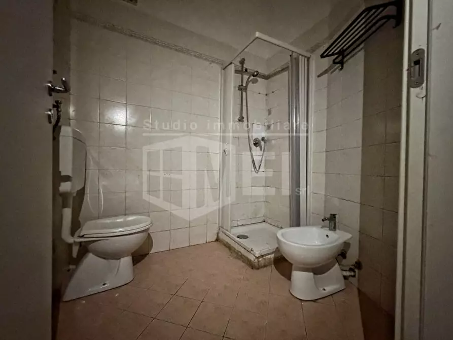 Immagine 8 di Appartamento in vendita  in VIA DEI MULINI a Livorno