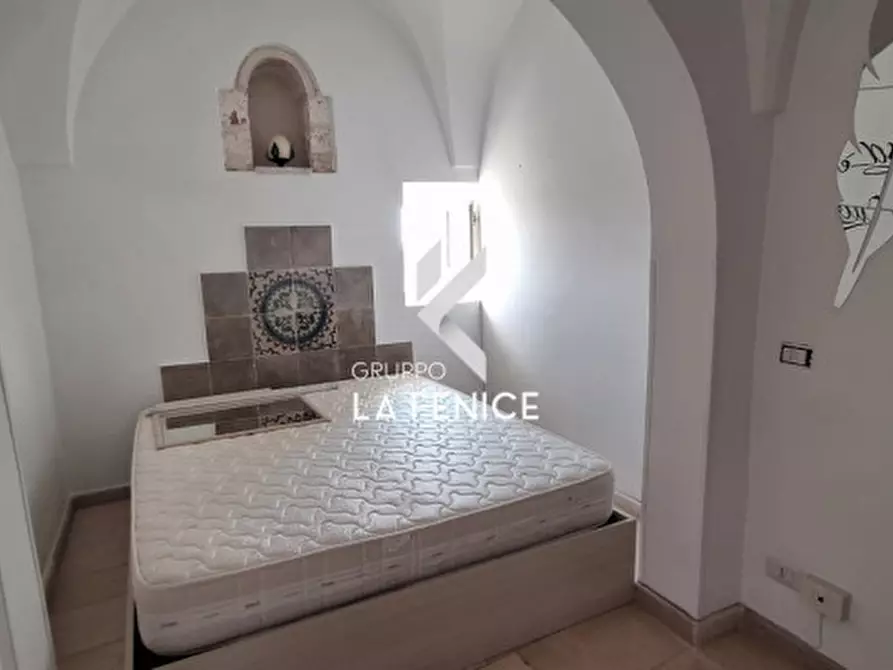 Immagine 18 di Appartamento in vendita  in via Aprile a Locorotondo