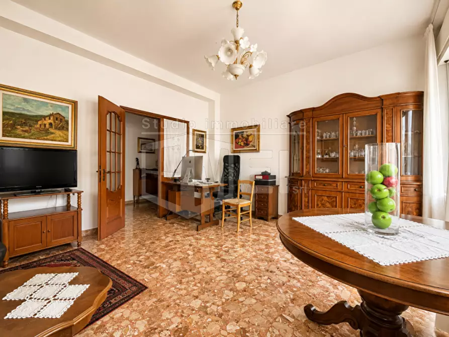 Immagine 6 di Appartamento in vendita  in via delle siepi 54 a Livorno