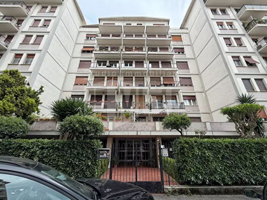 Immagine 29 di Appartamento in vendita  in via delle siepi 54 a Livorno
