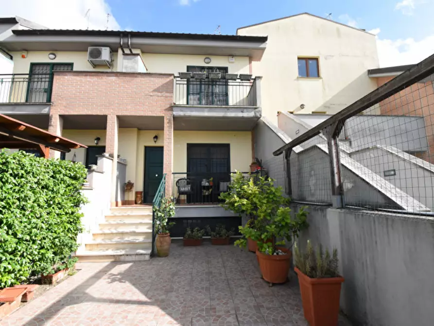 Immagine 1 di Appartamento in vendita  in Via Silvio Serra a Roma
