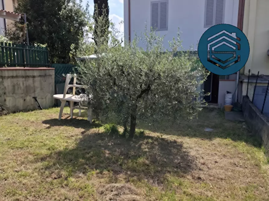 Immagine 34 di Casa indipendente in vendita  in Via Ferdinando I De' Medici 9 a Poggio A Caiano